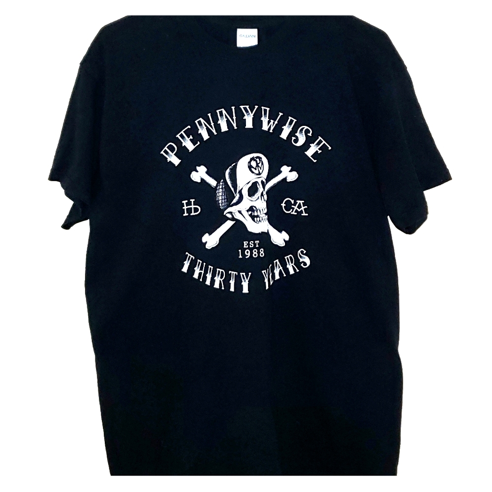 NWOT Pennywise T-Shirt - L